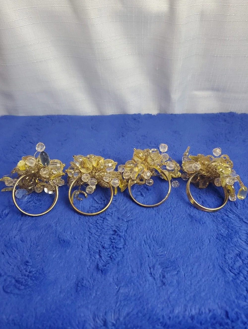 Set Of 4 Pier 1 Beaded Cluster Napkin Rings Yellow Brown Gold Beads Golf Rings